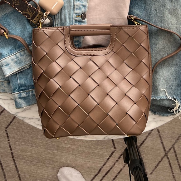 Taupe - Woven Top Handle Bag NWT - Picture 3 of 6